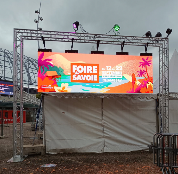 location ecran publicitaire